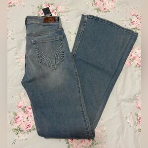NWT Hollister Flare Jeans Highrise size 4 Long